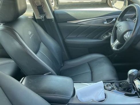 Used 2014 INFINITI Q50 Premium w/ Navigation Package image 8