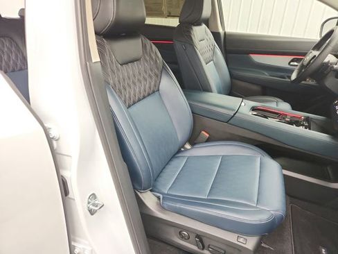 Used 2025 Nissan Murano Platinum w/ Cargo Package AWD/4WD image 40