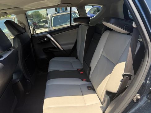 Used 2018 Toyota RAV4 Limited w/ Advanced Technology Package AWD/4WD image 31