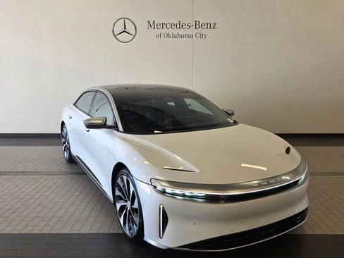 Used 2022 Lucid Air Grand Touring image 3