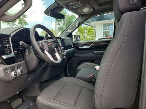 Used 2023 GMC Sierra 1500 Elevation RWD image 12