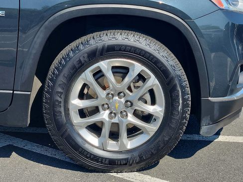Used 2020 Chevrolet Traverse LT AWD/4WD image 8
