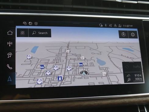 Used 2024 Audi Q8 Premium image 27