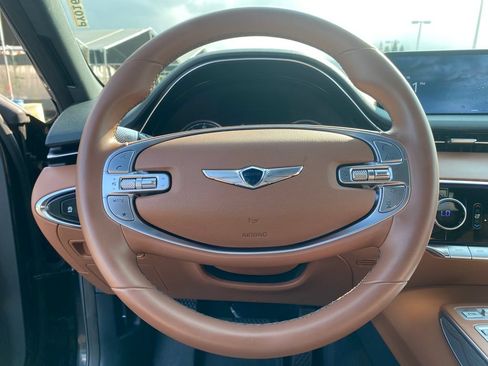 Certified 2023 Genesis GV70 2.5T w/ Advanced Package AWD/4WD image 32