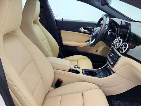 Used 2018 Mercedes-Benz CLA 250 image 20