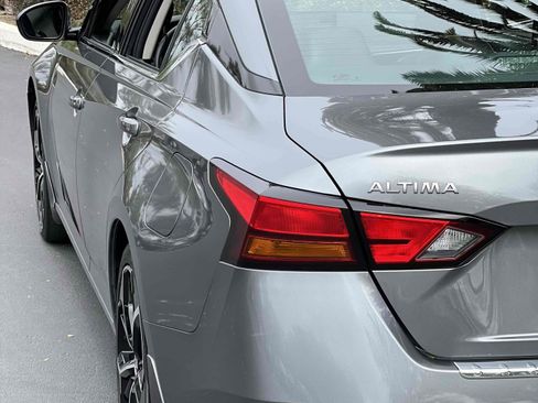 Used 2023 Nissan Altima 2.5 SR w/ SR Premium Package image 58