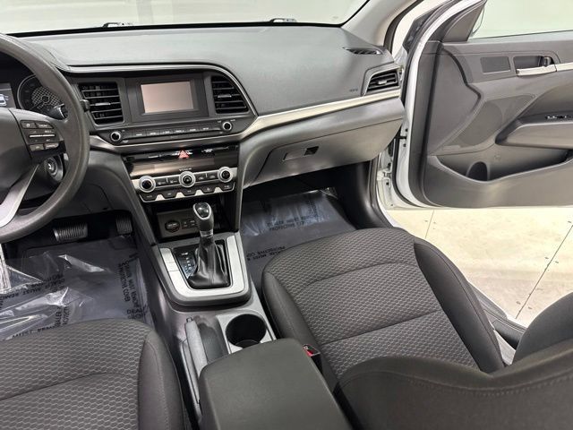 Used 2020 Hyundai Elantra SE w/ Cargo Package (C1) FWD image 20