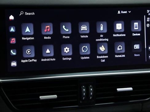 Used 2022 Porsche Cayenne Platinum Edition image 18