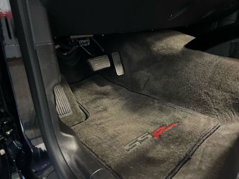 Used 2003 Chevrolet SSR w/ Preferred Equipment Group image 82