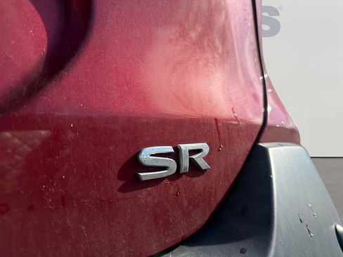 Used 2020 Nissan Kicks SR image 31