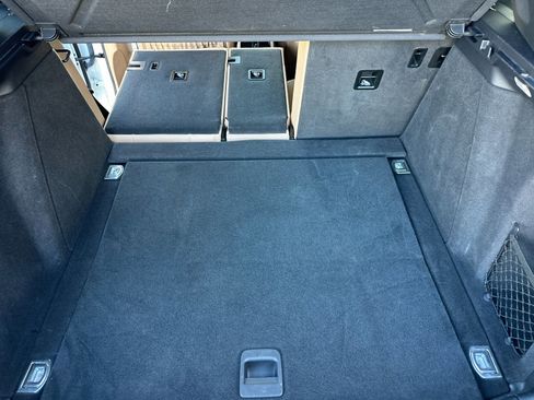 Used 2019 Porsche Macan image 16