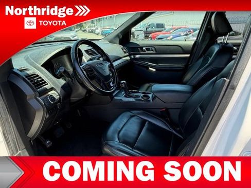 Used 2019 Ford Explorer XLT w/ Equipment Group 202A FWD image 5