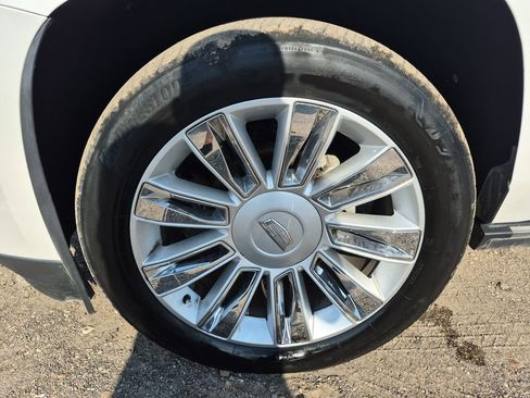 Used 2018 Cadillac Escalade Platinum image 78