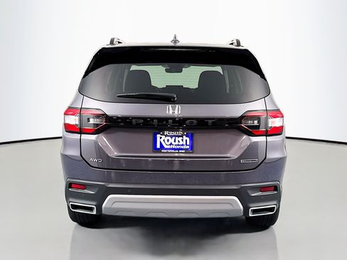 Certified 2023 Honda Pilot Touring image 6