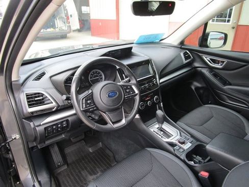 Used 2021 Subaru Forester Premium image 10