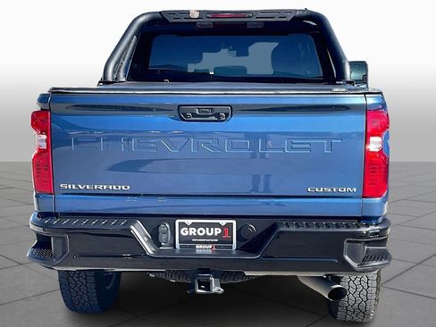 Used 2025 Chevrolet Silverado 2500 Custom w/ Custom Convenience Package image 5