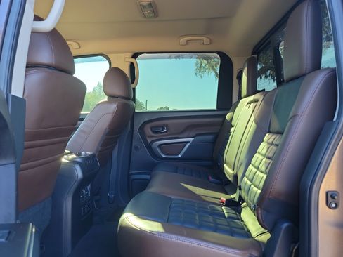 Used 2017 Nissan Titan Platinum Reserve image 23