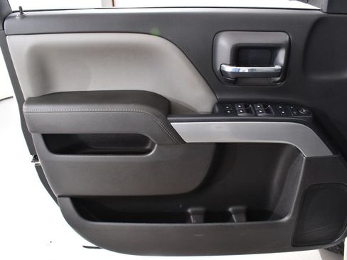 Used 2018 Chevrolet Silverado 1500 LT w/ All Star Edition AWD/4WD image 23