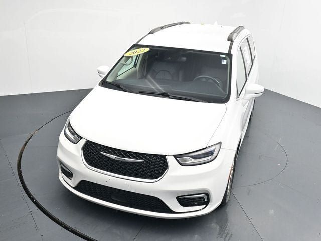 Used 2022 Chrysler Pacifica Touring-L FWD image 23