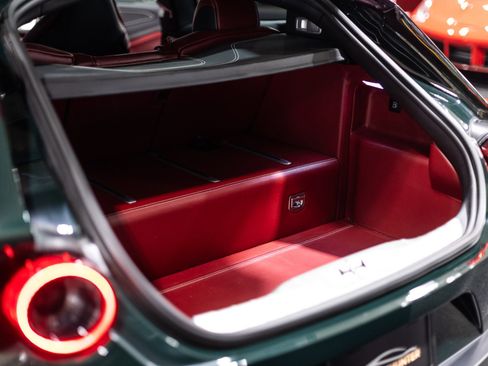 Used 2018 Ferrari GTC4Lusso image 33