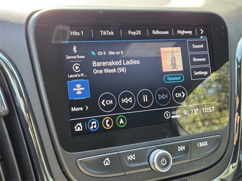 Certified 2022 Chevrolet Equinox RS w/ Infotainment Package image 32