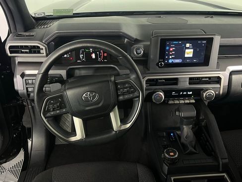 Used 2025 Toyota 4Runner SR5 image 12