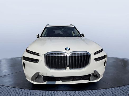 Used 2023 BMW X7 xDrive40i w/ Premium Package AWD/4WD image 2