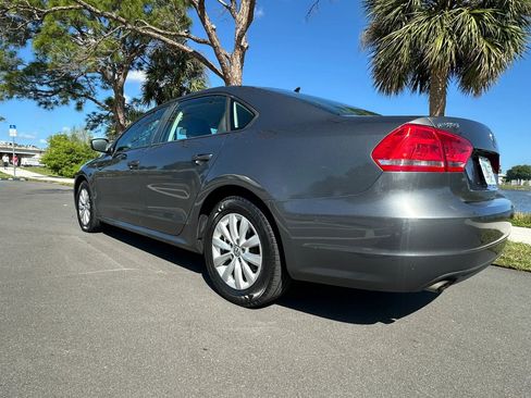 Used 2014 Volkswagen Passat 1.8T Wolfsburg Edition image 8