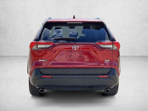 Used 2025 Toyota RAV4 XLE image 7