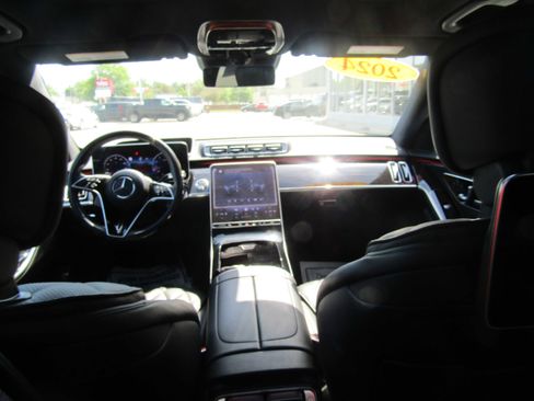 Used 2024 Mercedes-Benz S 580 4MATIC Sedan image 23