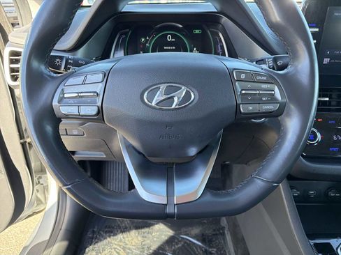 Certified 2022 Hyundai Ioniq SE image 20