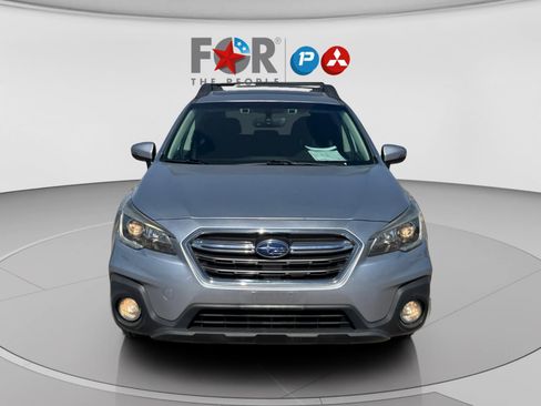 Used 2019 Subaru Outback 2.5i Premium image 16