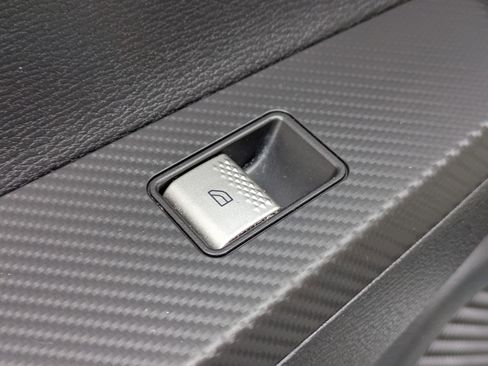 Used 2022 Mitsubishi Outlander ES image 24