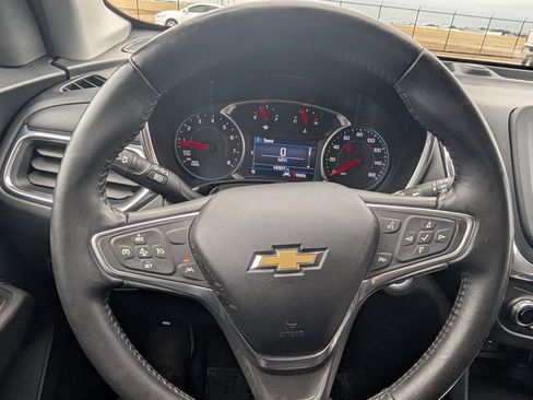 Used 2020 Chevrolet Equinox LT w/ Driver Convenience Package image 19
