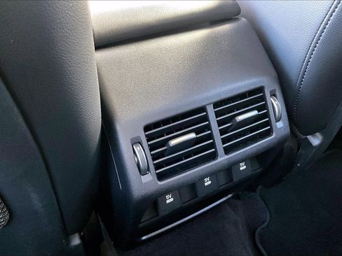 Used 2020 Jaguar E-PACE SE image 34