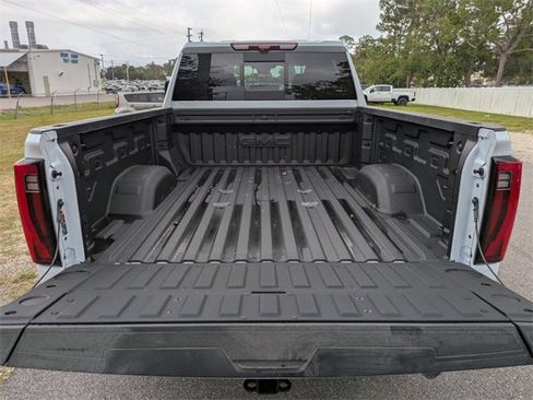 New 2026 GMC Sierra 2500 Denali w/ Denali Reserve Package image 13