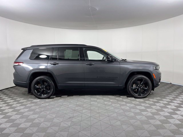Used 2023 Jeep Grand Cherokee L Laredo AWD/4WD image 8