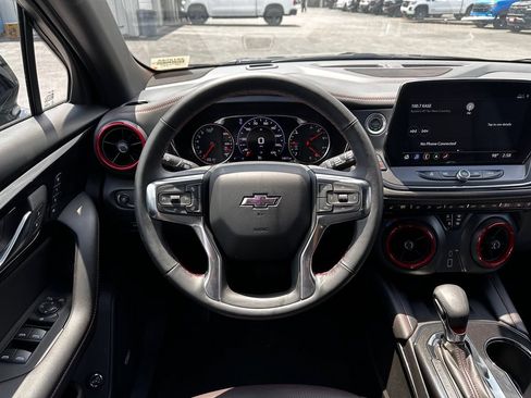Certified 2025 Chevrolet Blazer RS w/ Enhanced Convenience Package FWD image 25