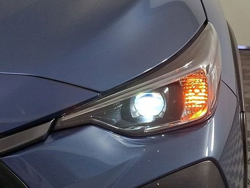 Used 2024 Subaru Crosstrek 2.0i Premium AWD/4WD image 12
