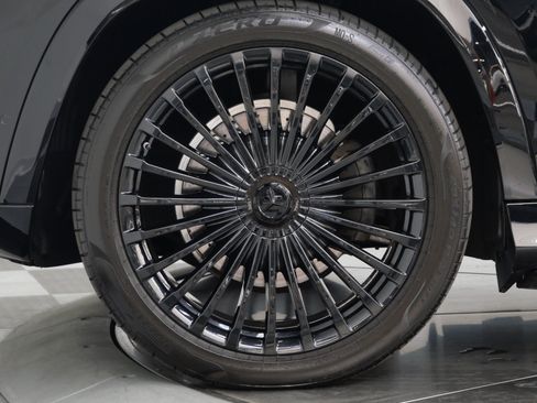 Used 2023 Mercedes-Benz Maybach GLS 600 4MATIC image 10