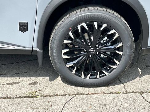 New 2026 Nissan Rogue SV AWD/4WD image 9