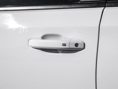 Used 2022 Chevrolet Silverado 1500 LT w/ Z71 Off-Road Package image 42