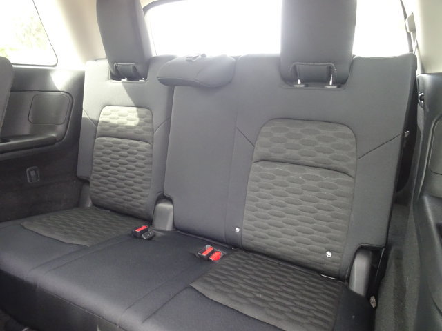 Used 2024 Nissan Pathfinder S FWD image 9