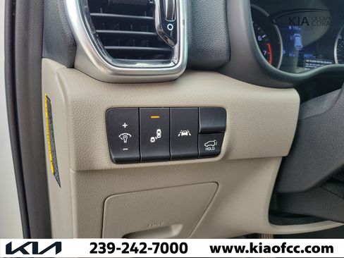 Used 2020 Kia Sportage EX FWD image 24