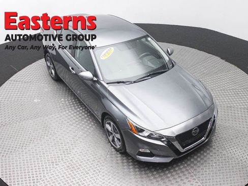 Used 2019 Nissan Altima 2.5 S AWD/4WD image 3