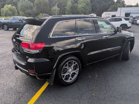 Used 2021 Jeep Grand Cherokee Overland AWD/4WD image 5