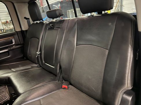 Used 2016 RAM 2500 Laramie AWD/4WD image 38