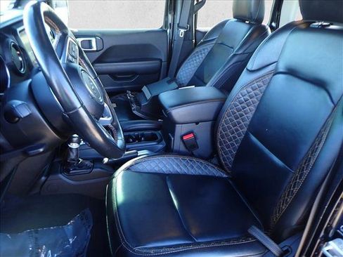 Used 2021 Jeep Wrangler Unlimited Sahara image 11