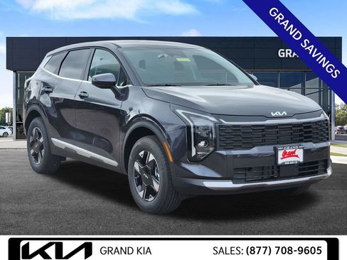 New 2026 Kia Sportage LX AWD/4WD image 2