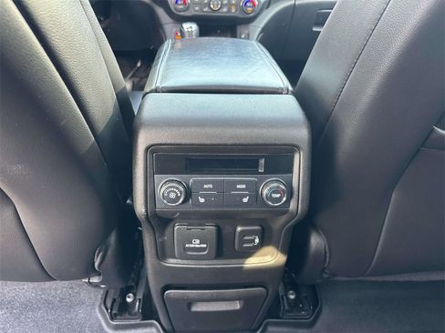 Used 2019 GMC Acadia Denali image 9